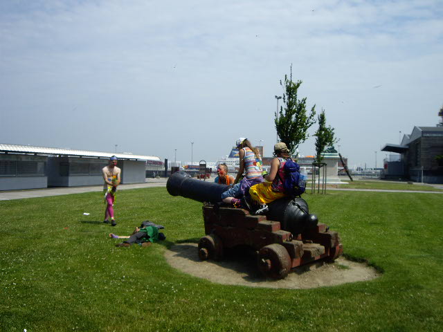 20090627ManifNoBorderCalais-133.pg