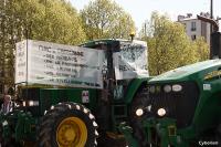 Manif des paysans en tracteur à Paris