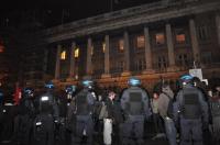 Rassemblement de protestation devant le Dîner du Siècle, le 24 novembre 2010.