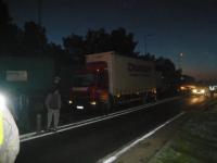 Au Mans début dès lundi 25 octobre , on continue à bloquer et les camions s'arrêtent