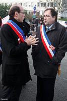 A droite, Patrick Douet, maire communiste de Bonneuil - Manif pour la défense du CHU Henri Mondor