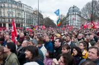 sur la place de la Bastille