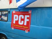Affiche Pcf sur véhicule "historique".