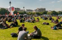 Devant les Invalides