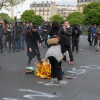 feu de joie...