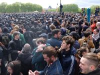 black blocs sur le pont 2