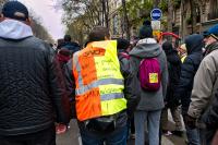 Mi-jaune-mi-rouge