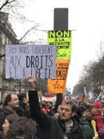 Aux droits et à l'oeil