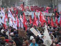 Drapeaux et foule