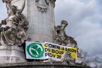 Contre le salon du Bourget