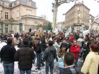 Millau contre le cpe 28 mars 2006 - devant la mairie