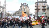 Rodez contre le cpe 28 mars 2006 - départ de la manif