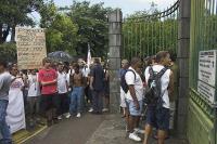 Manif anti CPE ile de la Réunion