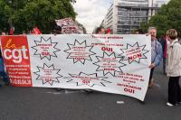 Manifestation à Paris pour la sauvegarde du régime de retraite
