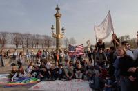 Contre la guerre en IRAK, manifestation à PARIS