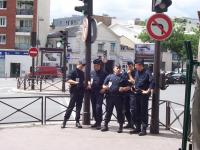 Trop de publicité .... trop de policiers !