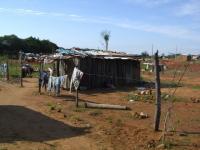 Paraguay cabanes de sans toit à Carmen Soler