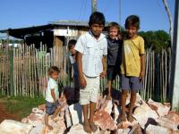 Paraguay Enfants à Tres Nascientes