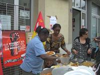 Solidarité avec les salaries sans papiers de DMMS (Paris 20e)