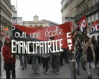banderole du syndicat CNT éducation le 20 nov 2008 à Lille