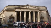 rassemblement devant le palais de justice de Caen