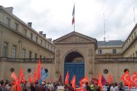 Caen, arrivée du cortège devant la préfecture