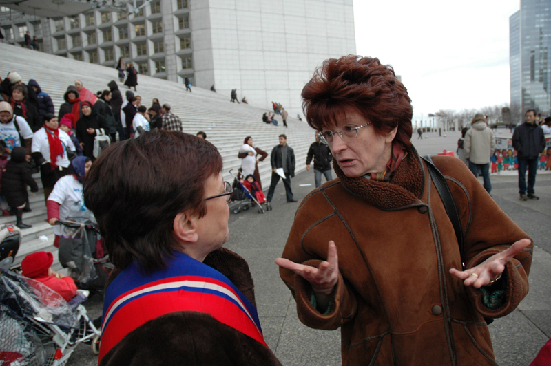 weekdec04135.jpg