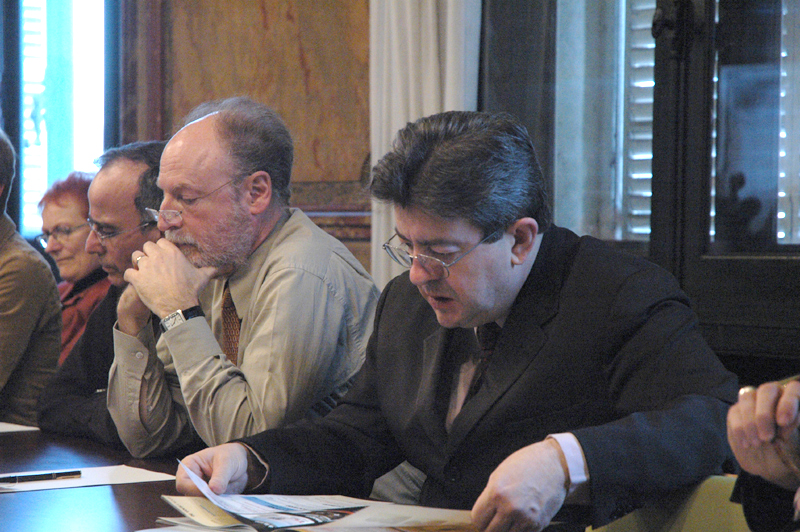 cfRegards81005049.jpg