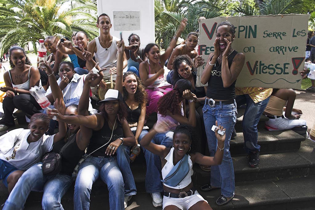 jeunes-anti-cpe-040406.jpg