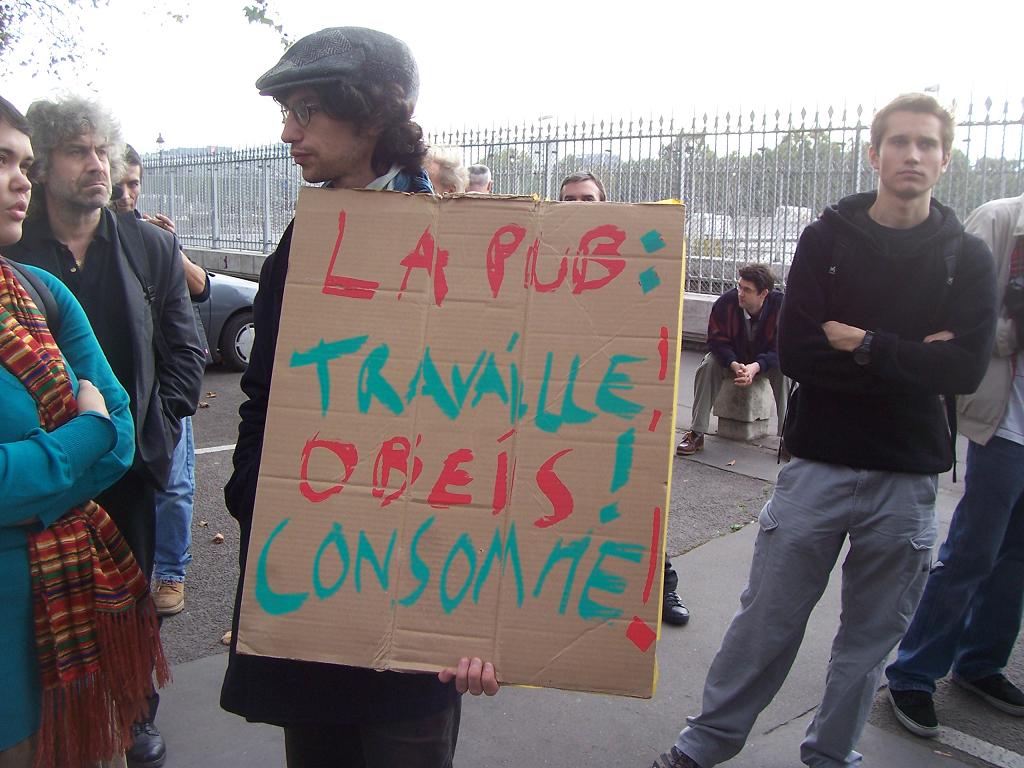 deboulonneur_obeis_consomme.jpg