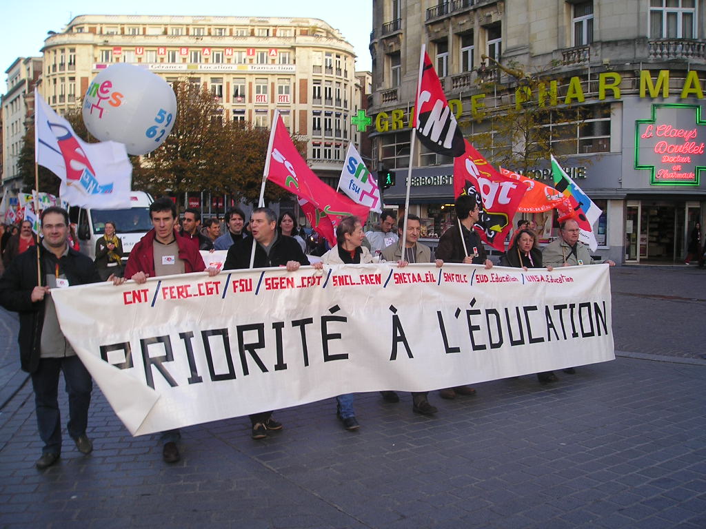 manifestation_ducation__Lille_le_15_novembre_2006.jpg
