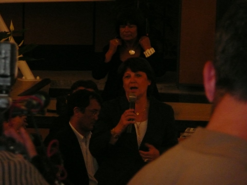 Martine_AUBRY_Reconstructeurs_Paris_01-06_2008.jpg