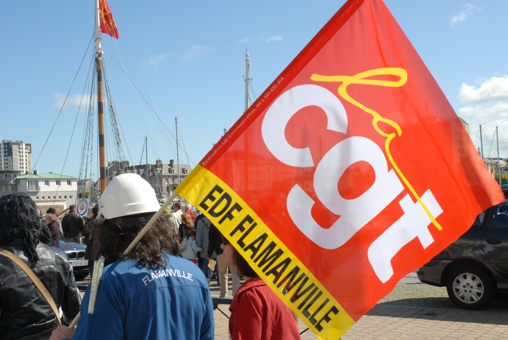 Cherbourg manif 1mai2009071.JPG