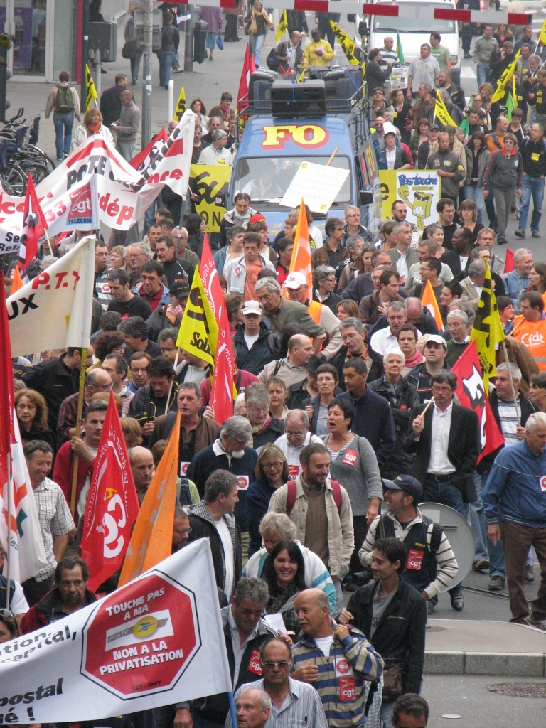 manif_2209__Bordeaux_contre_la_privatisation_de_La_Poste_089.jpg