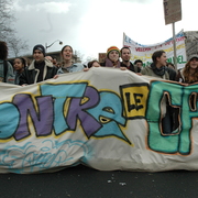 CPE28mars06165