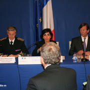 Rachida Dati annonce à Amiens sa réforme de la carte judiciaire