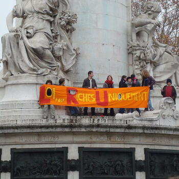 Manifestation étudiante et lycéenne 4 dec.2007