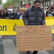 Non à la benne qui détruit les biens