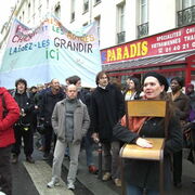 22/03/07 Pas de chaise vide à l'école