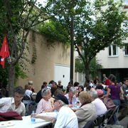 Solidarité avec les salaries sans papiers de DMMS (Paris 20e)