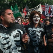 OTRO CAMINO PARA SUPERAR LA CRISIS - ARGENTINA- MARCHA BUENOS AIRES 13