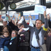 Ne nous quittez pas!