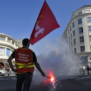 Caen, fumigène CGT Cheminot