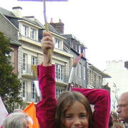 Lisieux 2500 personnes