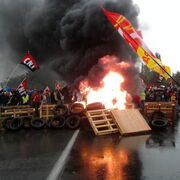 action de l'intersyndicale CNT-CGT-FO-FSU de Béthune