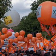 Ballons oranges de la CFDT