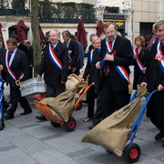 Marche des élus vers l'Elysée
