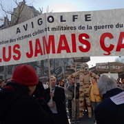 Non à la guerre en IRAK