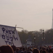 Contre la guerre en IRAK, manifestation à PARIS