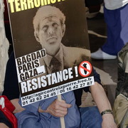 Contre la venue de Bush en France le 5/06/04